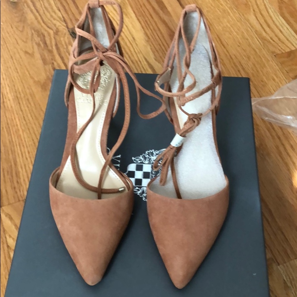 NWT!! Vince Camuto Lace up heels